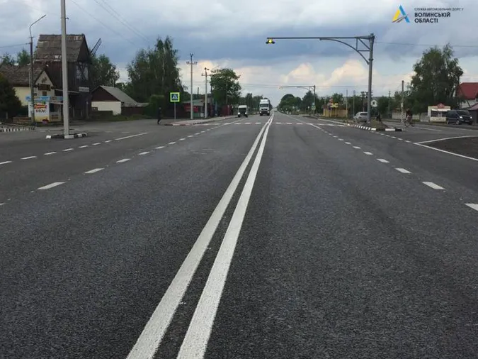 До і після: показали, як відремонтували дорогу в Рожищенському районі (фото)