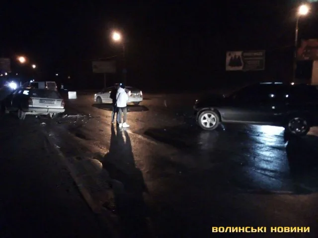 У Луцьку водійка з дитиною в салоні протаранила легковик, – очевидці (фото, відео)