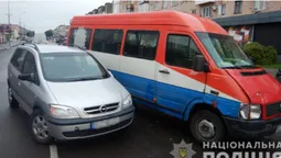 У Ковелі внаслідок ДТП постраждала 73-річна пасажирка маршрутки (фото, відео)