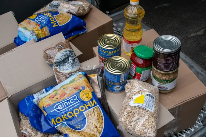 На Волині комунальні заклади отримали від благодійників 25 тонн продуктів (фото)