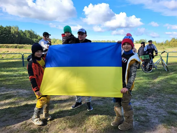 У Ковелі – змагання з мотокросу: понад 60 спортсменів випробовують місцеву трасу (фото)
