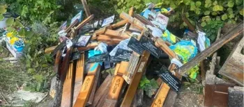У Ківерцях підняли шум через знайдені біля лісу хрести з портретами загиблих воїнів: мер пояснив ситуацію