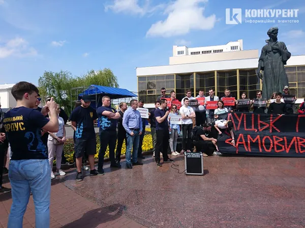 У Луцьку вимагають розслідувати вбивство Катерини Гандзюк (фото)