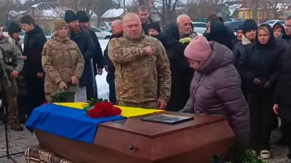 Загинув у день свого 27-річчя: на Волині попрощалися зі штурмовиком Станіславом Ядловським