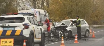 Аварія на мосту поблизу Луцька: на місці працюють екстрені служби(фото)