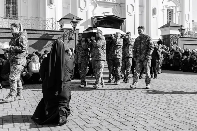 У Луцьку попрощалися з Юрієм Оверчуком та Олександром Пашківським (фото)