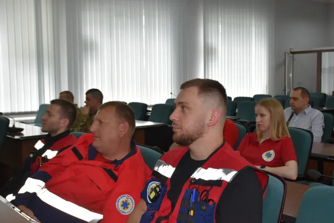 У Луцьку похвалили медиків, рятувальників та нацгвардійців за ліквідацію обстрілу 6 червня