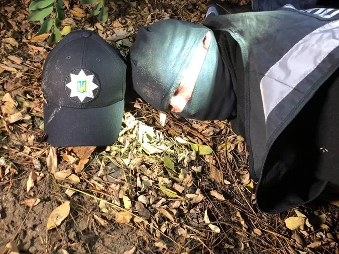 На Волині злочинці у поліцейській формі нападали на людей (фото)