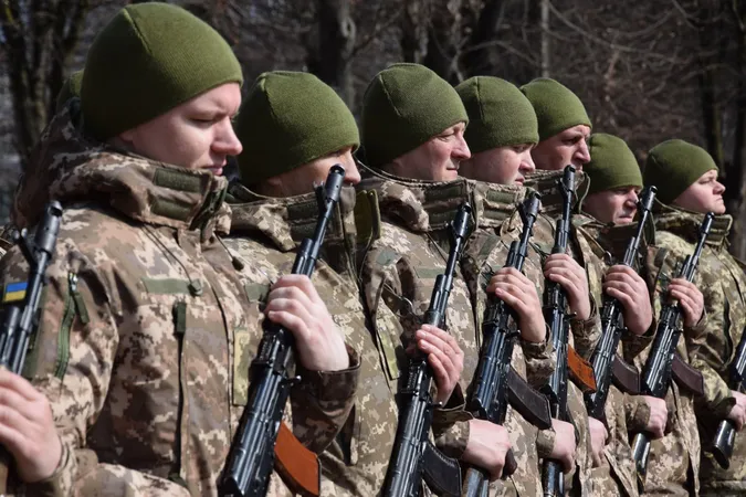 «Рано чи пізно довелося б одягнути форму»: історії лучан, які поповнили лави прикордонників (фото)