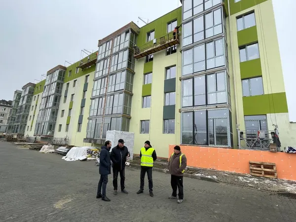 У Ковелі завершують будівництво багатоповерхівки для переселенців (фото)