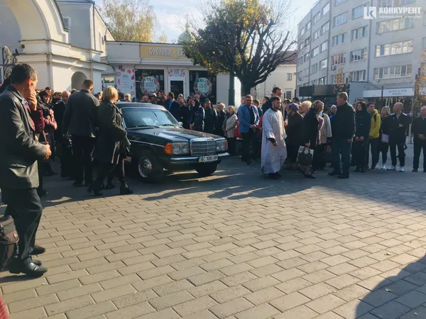 Лучани прощаються з Олексієм Веремійчиком у Свято-Троїцькому соборі (фото)
