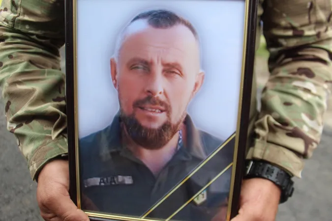 На Волині провели в останню дорогу Героя Івана Гайдучика (фото)