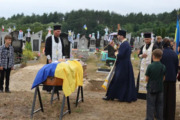 На Волині попрощалися із 42-річним Захисником Андрієм Стернічуком (фото)