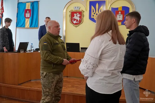 🎖 У Володимирі родині Захисника Дмитра Потапова вручили орден «За мужність»  (фото)