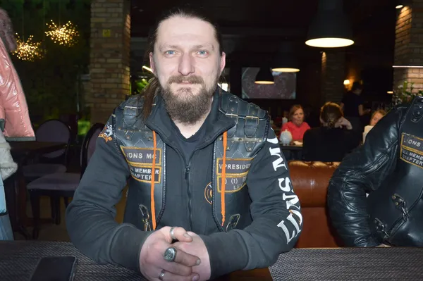 Луцькі байкери: статути, жінки, алкоголь та волонтерство