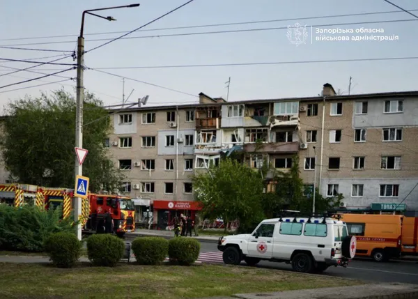 Масована атака дронами і ракетами: десятки поранених і загиблий у Запоріжжі та руйнування у Дніпрі (фото)
