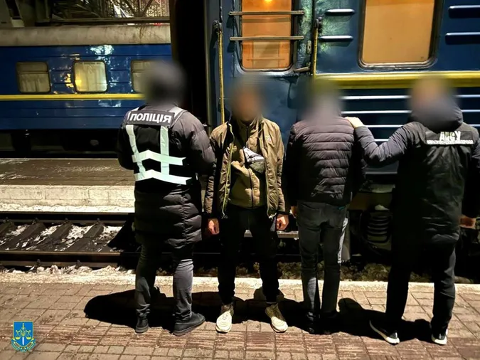 На Львівщині затримали волинянина, який обіцяв переправити ухилянта за кордон (фото)