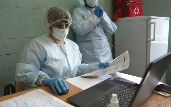 Чи потрібно робити щеплення від сказу, якщо вкусила домашня тварина