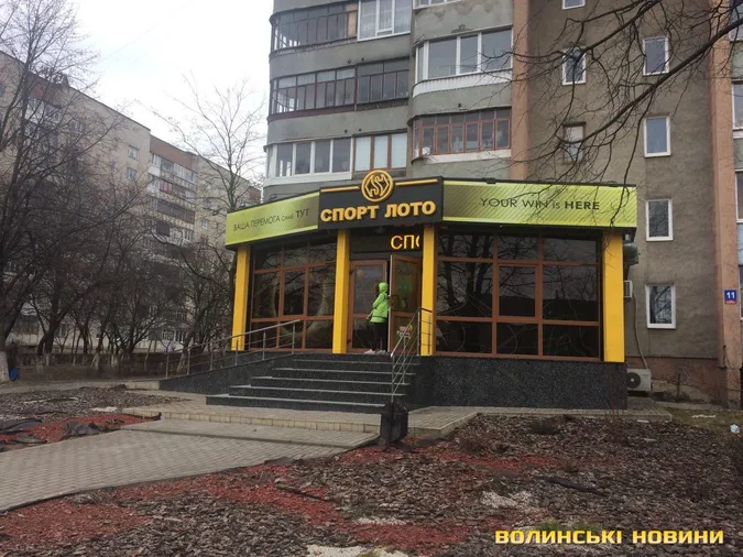 Засудили волинянина, який пограбував та побив чоловіка біля «Спорт Лото» у Луцьку