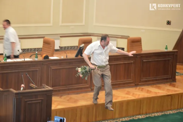 Як обирали нову голову Волиньради та хто потрапив «під роздачу» Кварцяного
