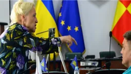 "Туалет розбрату", або "Дєржитє Петрочука" на сесії Луцькради (фоторепортаж)