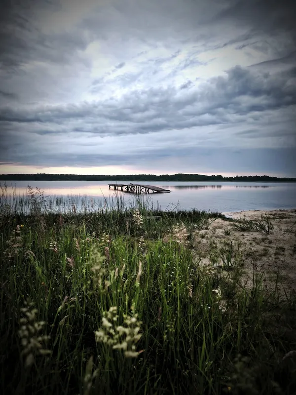 Де на Волині причаїлося мальовниче озеро казкової краси (фото)