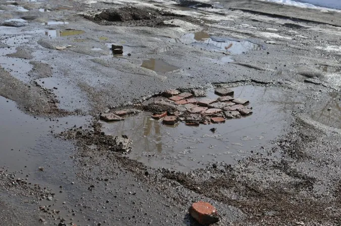 Дорогу від Володимира до Нововолинська незабаром відремонтують 