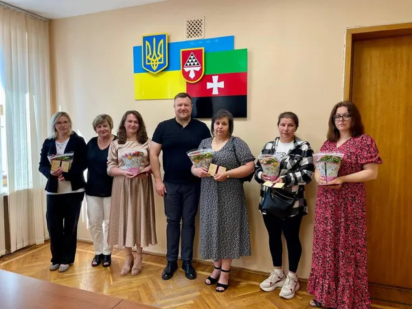 У Нововолинську багатодітних мам нагородили званням «Мати-Героїня» (фото)