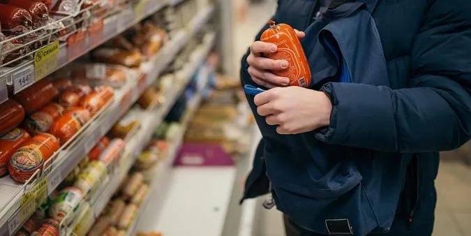 Обкрадав магазини: луцькі поліцейські зловили серійного злодія