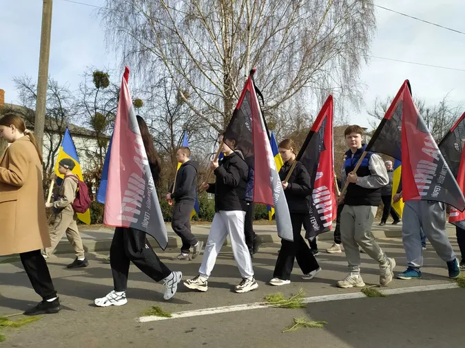 На Волині попрощалися із юним захисником Дмитром Жмуром (фото)