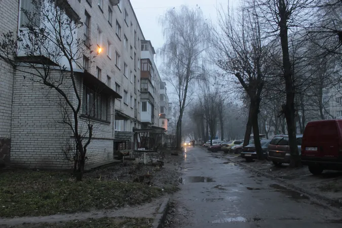 Напередодні Нового року Луцьк огорнув туман (фото)