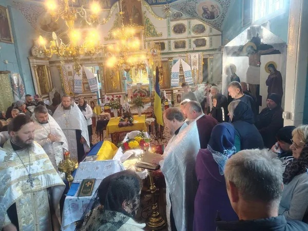 На Волині провели в останню дорогу 29-річного захисника Дмитра Різника (фото)