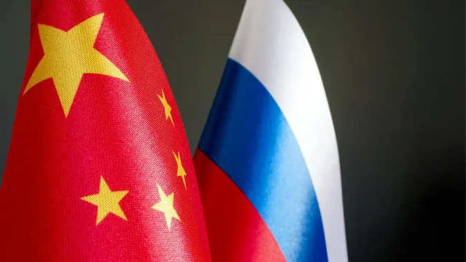 ЦРУ: Китай розглядає можливість надання росії летальної зброї