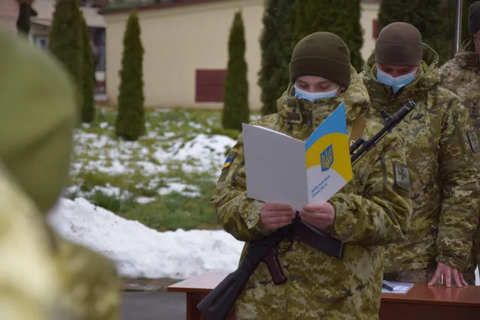 У Луцьку прикордонники-новобранці склали військову присягу (фото)