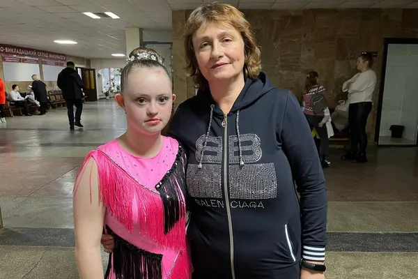 Вікторія з мамою Ларисою