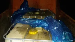 Волинська озброєна банда "присмокталася" до нафтопроводу "Дружба" (фото) 