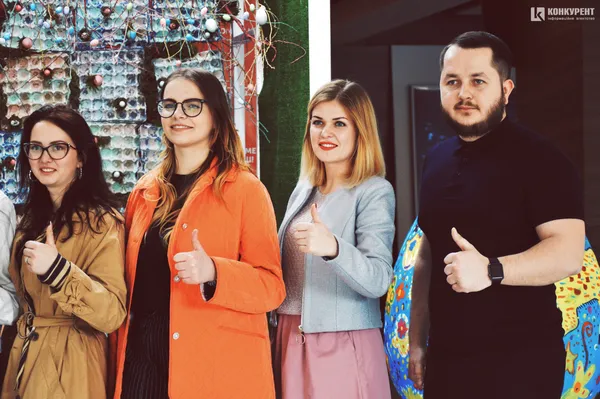 Незвичайні офіціанти, попкорн та магія кіно: «Промінь» показав закулісся розважального центру (фото)