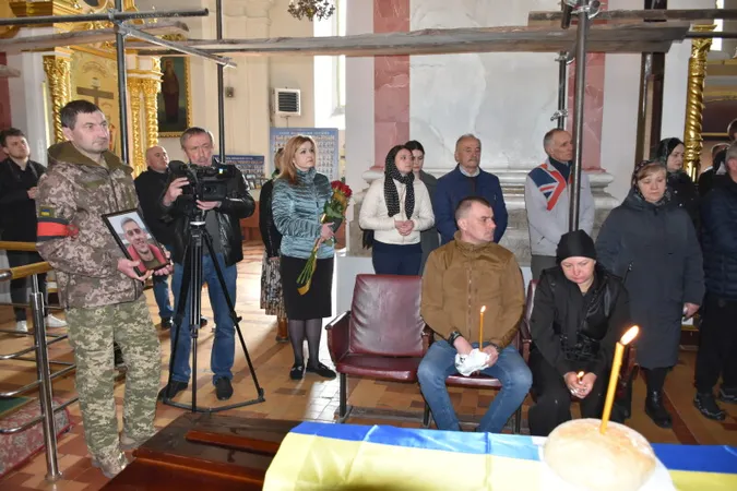 Страшний день: Луцьк прощається з трьома Героями (відео)