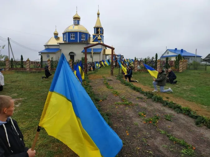 Народився у рф, жив у Білорусі, а захищав Україну: на Волині попрощалися з Іваном Петруніним (фото)