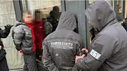 На Волині затримали бандитів, які «вибивали» гроші в пораненого воїна (фото)