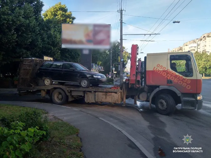Нічна погоня: п’яний водій маневрував проспектами і врізався в авто поліцейських (фото, відео)