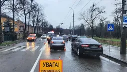 У центрі Луцька рівнянин на Audi збив жінку на переході (фото)