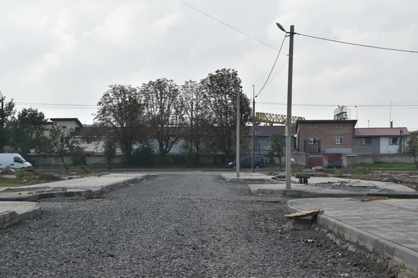 Вулицю Липинського у Луцьку відремонтують за місяць (фото)