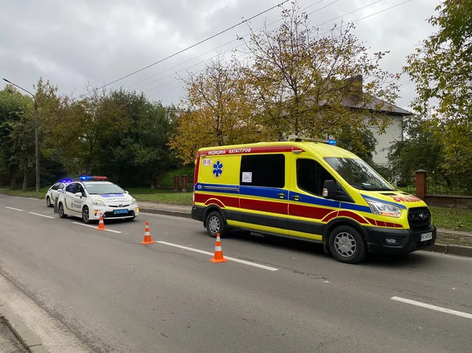 На Чернишевського в Луцьку авто збило пішохода (фото)