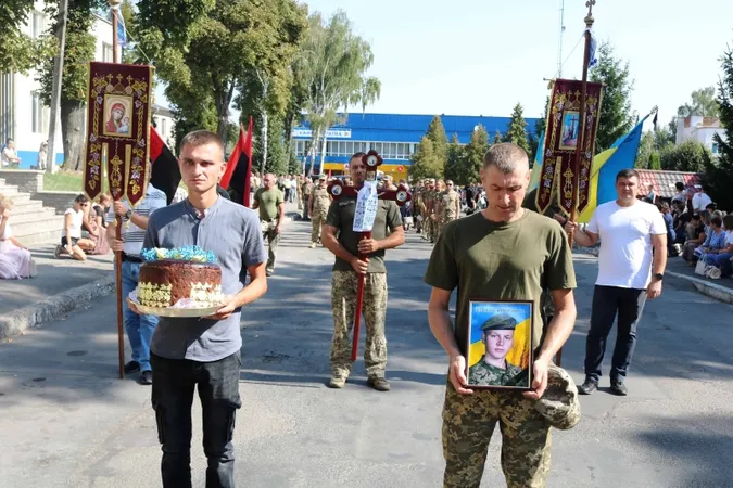 У Горохові попрощалися з 25-річним захисником Ігорем Зихорою (фото)