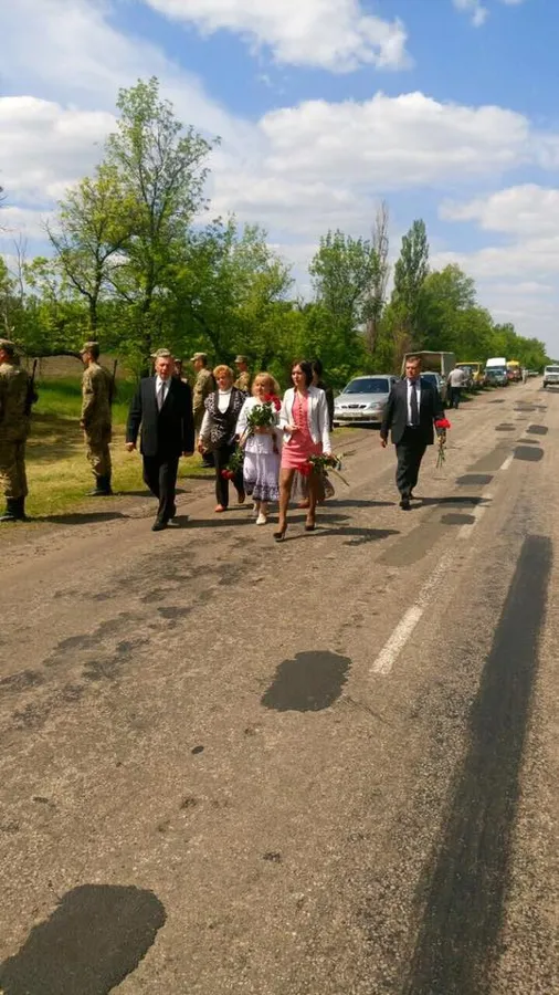 Мер Луцька на Сході України вшанував пам'ять бійців-волинян 