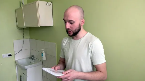 У Волинському госпіталі ветеранів війни поранені бійці вчаться заново говорити (фото, відео)