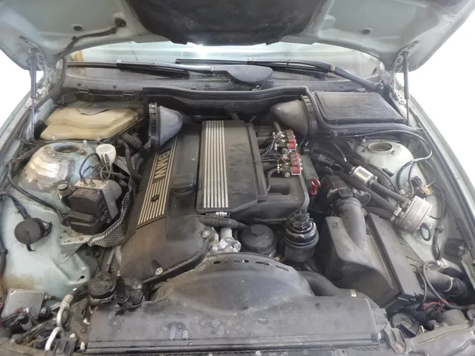 На Волині виявили BMW, в якому підробили номер кузова (фото)