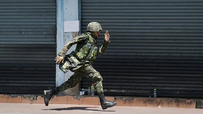 Не надто бойовий бурят розповів про самостріл свого комбата (перехоплена розмова)