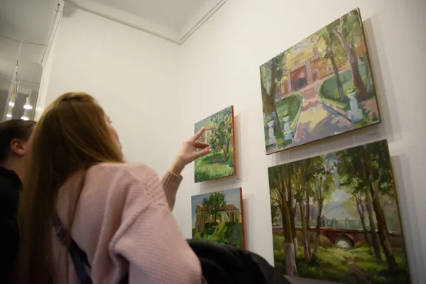У Луцьку відкрилася виставка «Крила» Віри Конської та Людмили Салинської (фото)